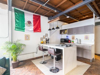 18 Guests • 2 Connected Apts • 1st Floor Roma Nte