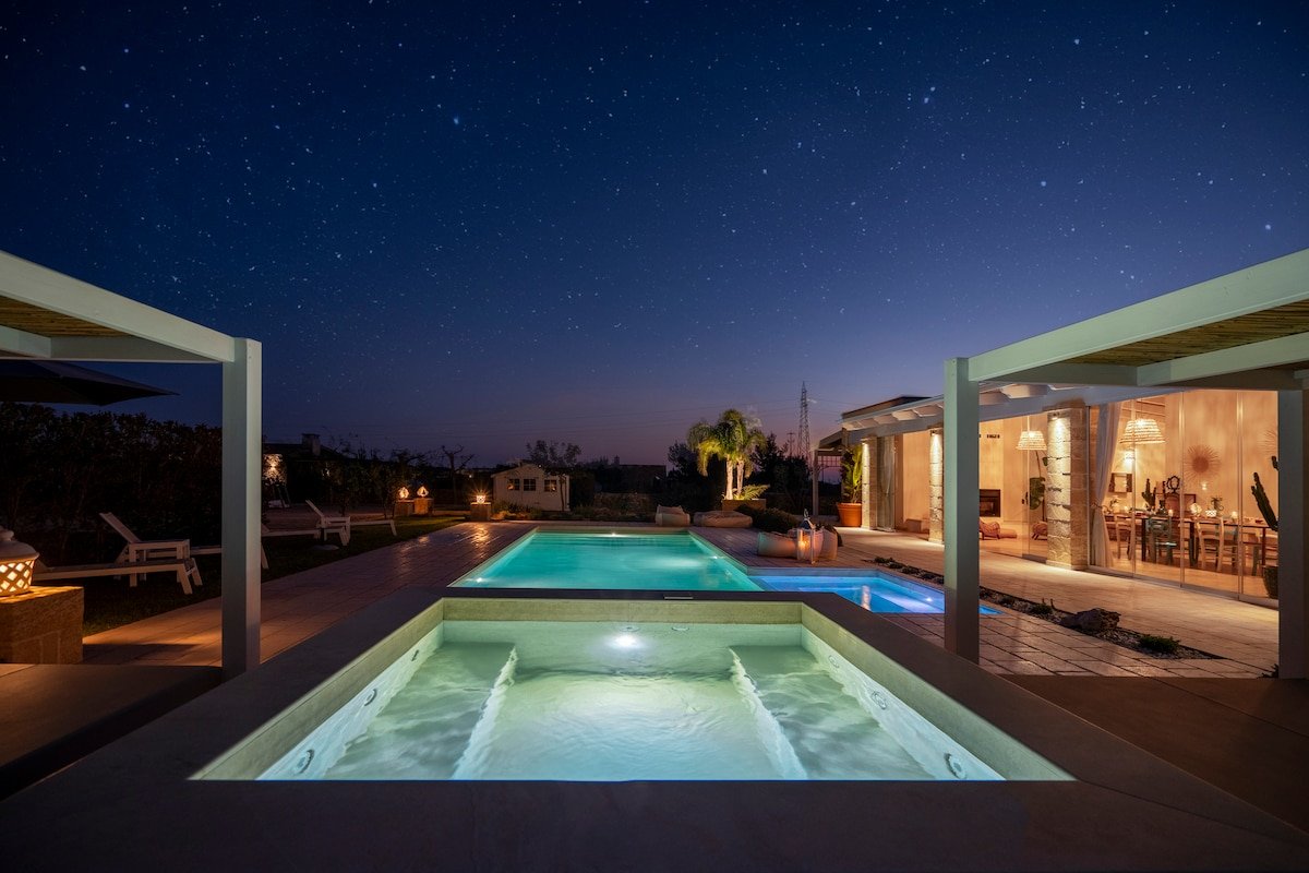 Luxury Apulian Villa w/ AC, Jacuzzi & Pool gallery image 4