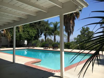 Privacy, Pool, Nature & Lush Valley View in LA !