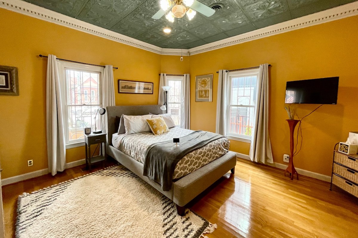 D’town gated home firepit/pk6cars, Pets/PickleBall gallery image 3