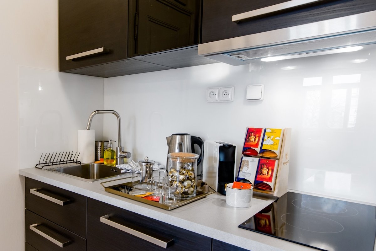 Modern Apartment Close to Charles Bridge gallery image 3