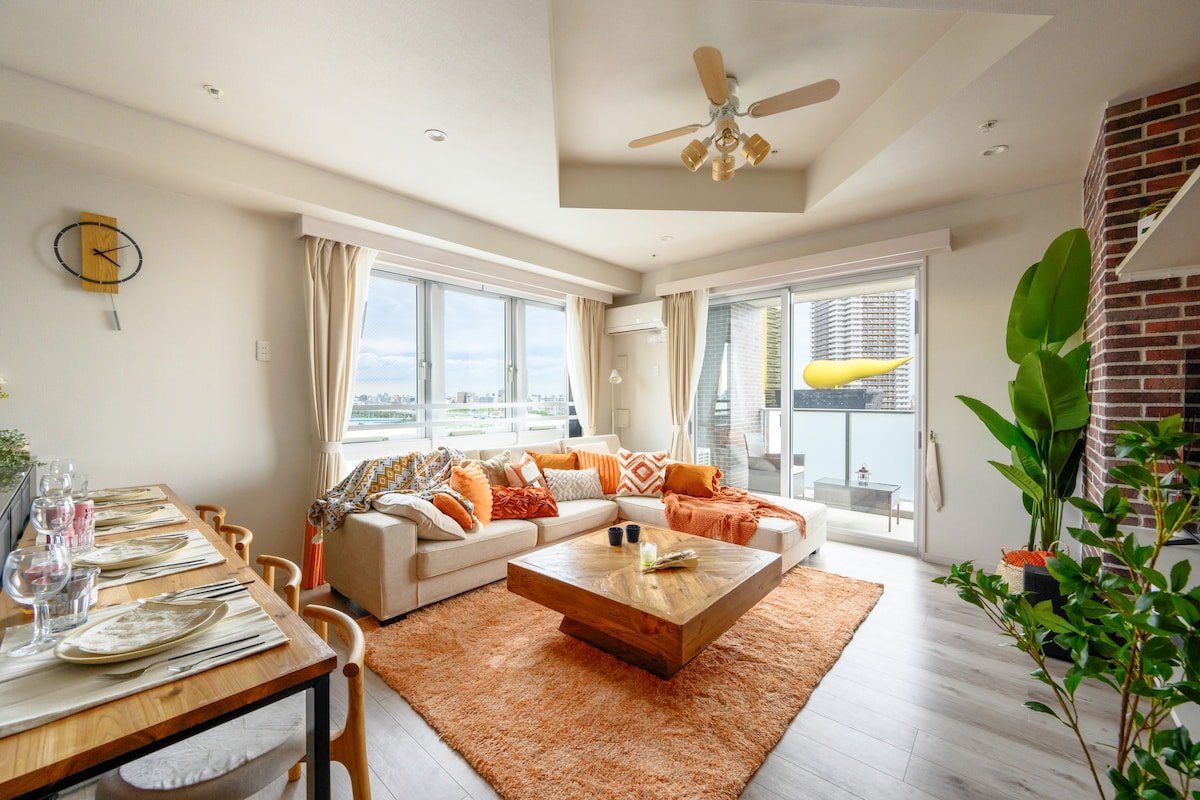 Luxury Asakusa Penthouse: Stunning Views | 118 sqm gallery image 2