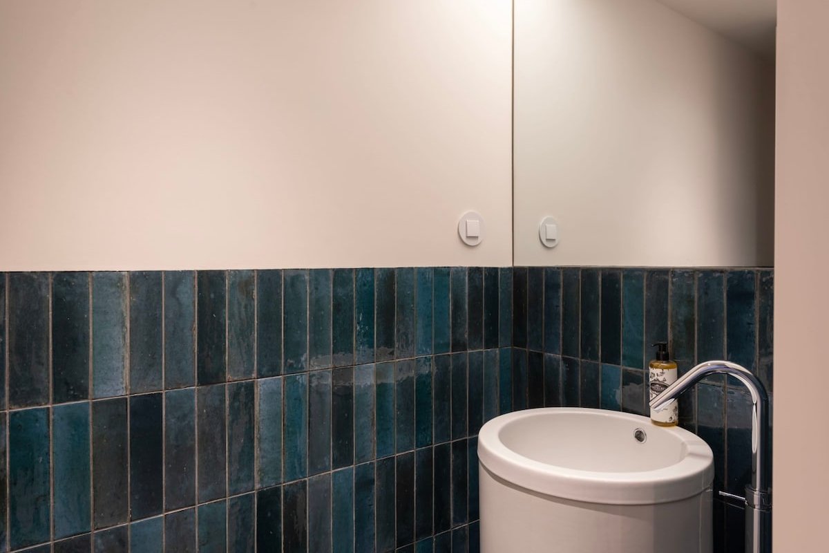 Tripas-Coração: Mouzinho32 3rd Floor Apt D gallery image 5