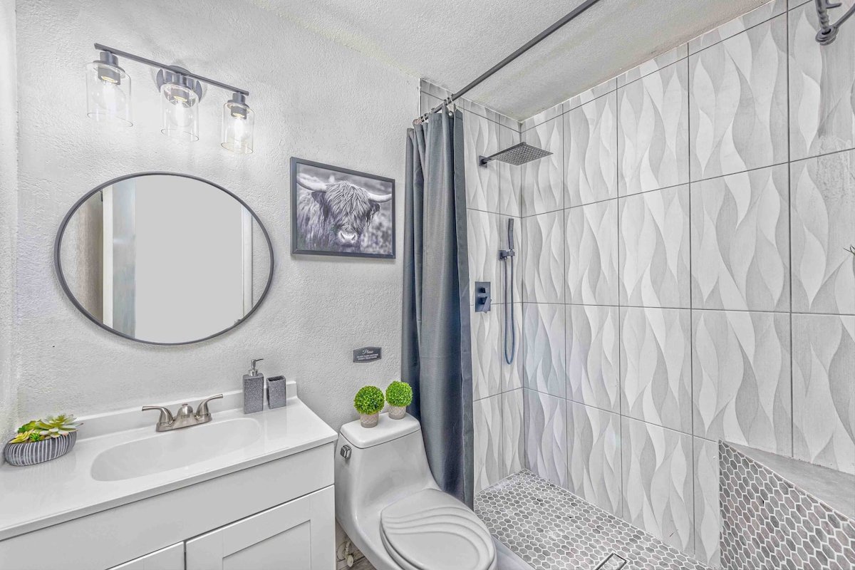 LUXURY!!! 1 STORY HOUSE ALL WHAT KIDS NEED gallery image 4