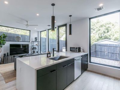 Dream Home in the heart of Austin/ Back House