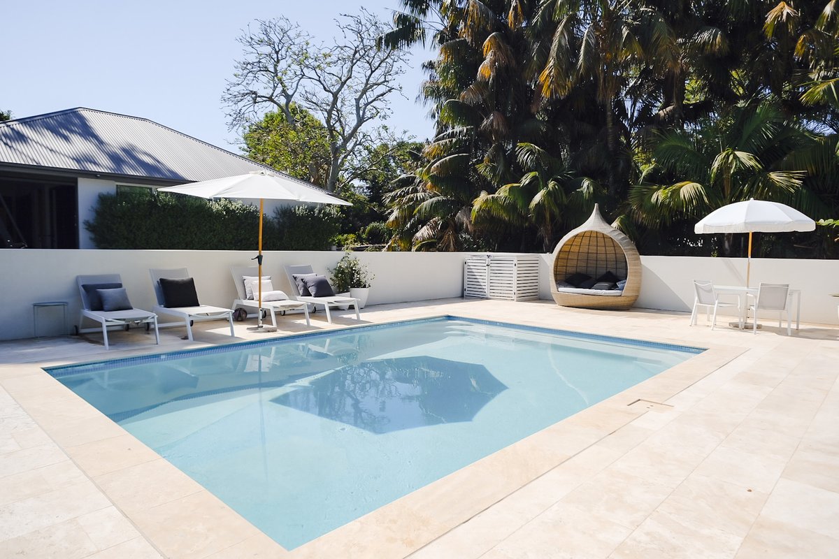 Bundeena’s best-10br-Pool- 2 mins to Hordens Beach