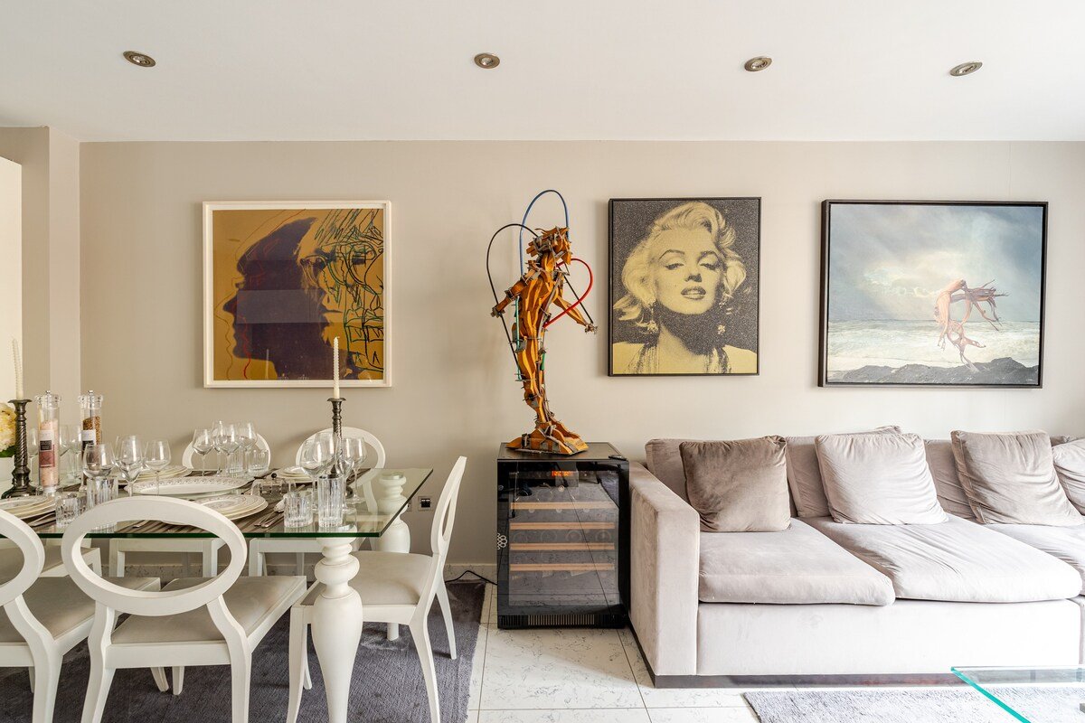 Elegant Mayfair Townhouse Steps off Bond Street W1 gallery image 4