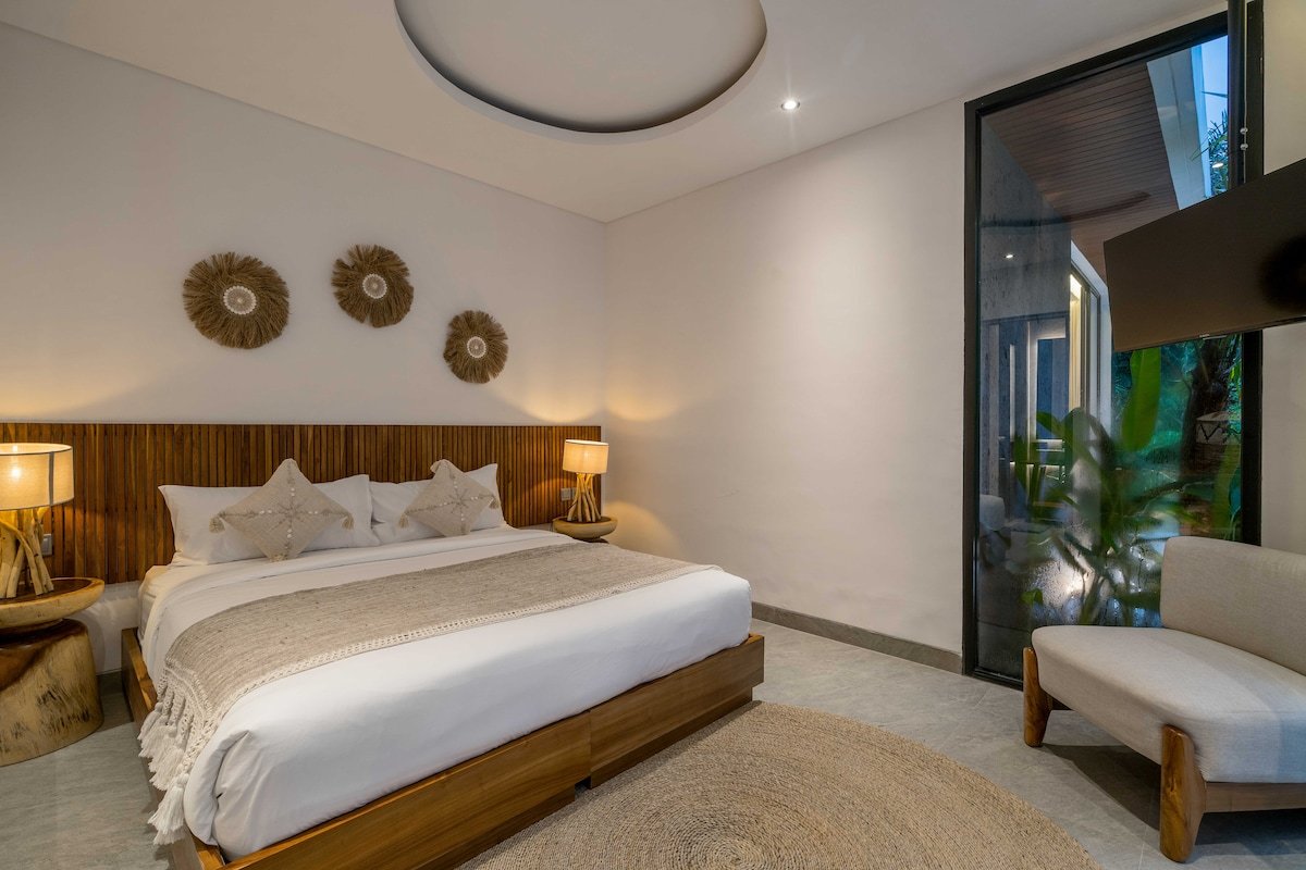 Villa Lembah Giri Forest 3BR: Pool escape in Ubud gallery image 3