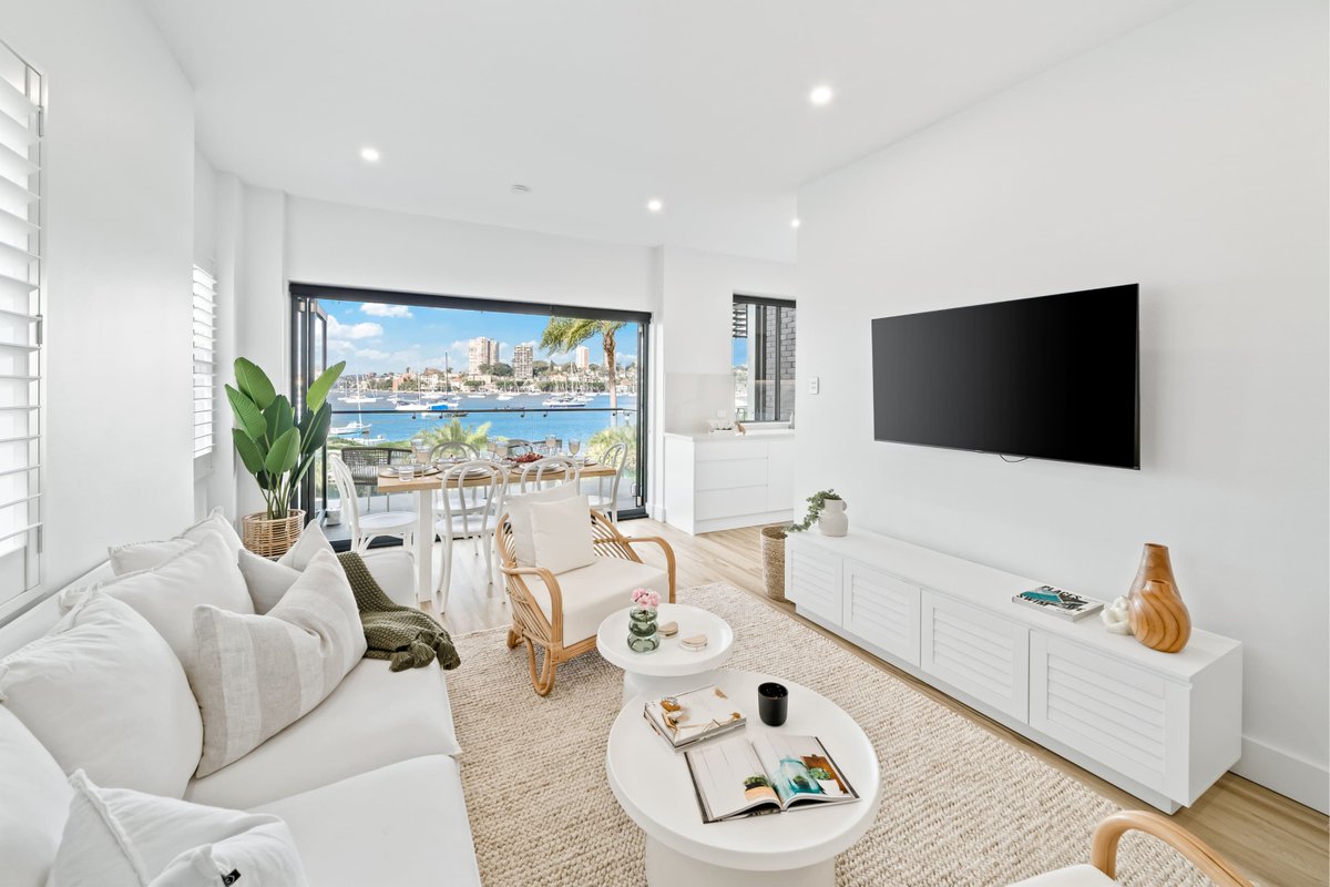 Peach Apartment at Palm View Collective