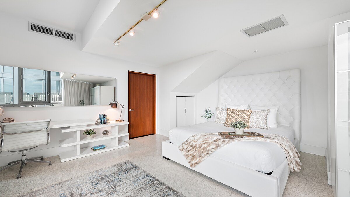 Oceanview Private Townhouse at The Setai -THB gallery image 5