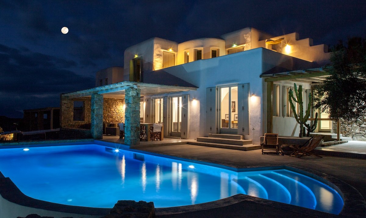 DreamLike Villa 2, Private Infinity Pool! gallery image 3