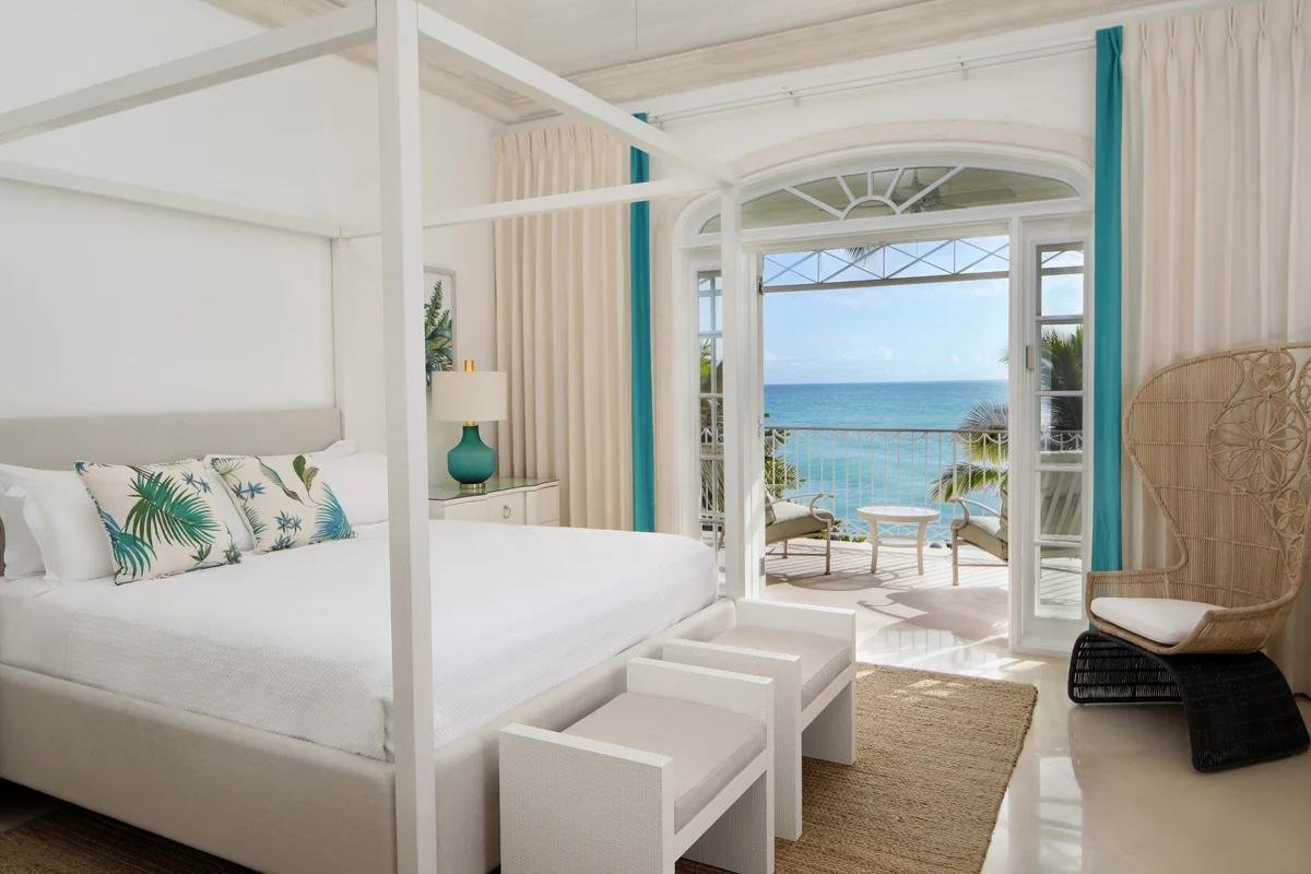 Exclusive 9-Bed Beachfront Luxury Retreat gallery image 3
