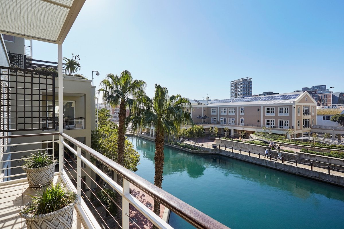 V&A Waterfront with Tesla back up power gallery image 2