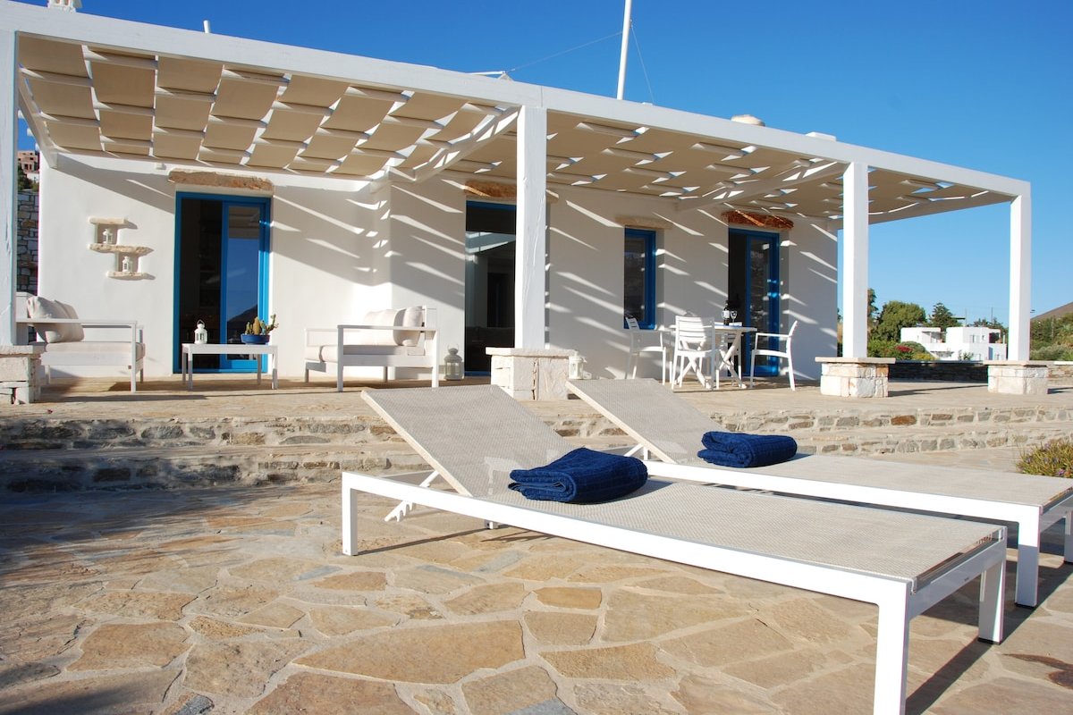 Villa Meltemi – Luxurious Villa, Parikia gallery image 3