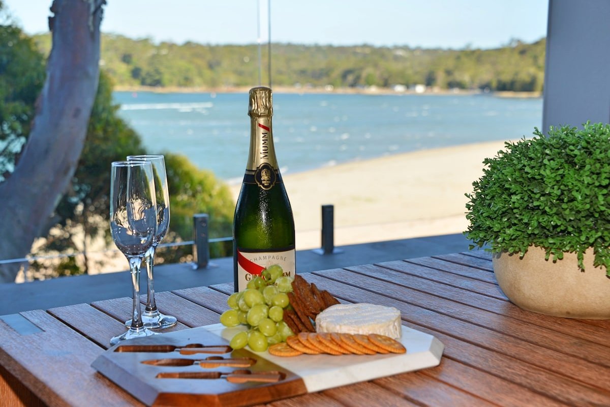 Maianbar Beach Front Bay House gallery image 4