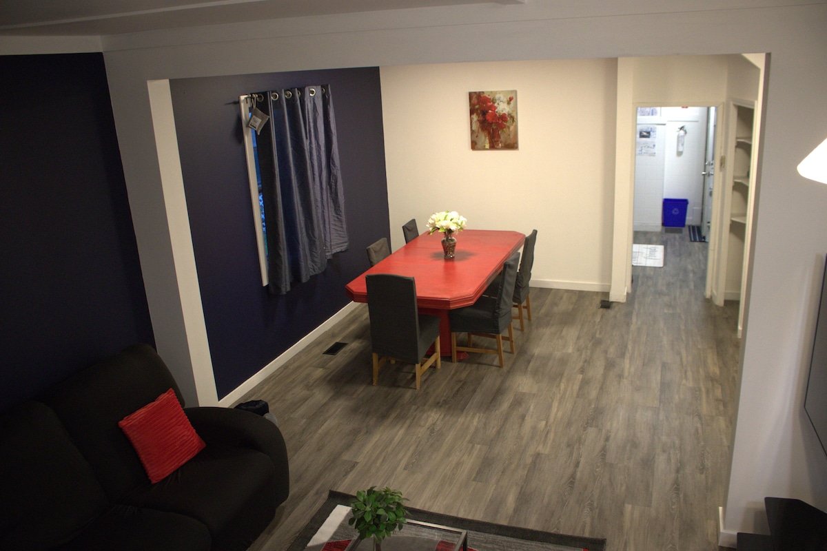 Get Together Family House | 5 Bedroom | 2Bathroom. gallery image 5