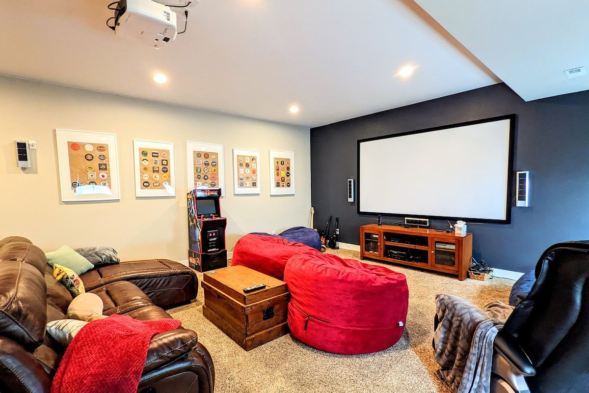 Walk to Mile High | Theater Room | Fire Pit | Luxe gallery image 3