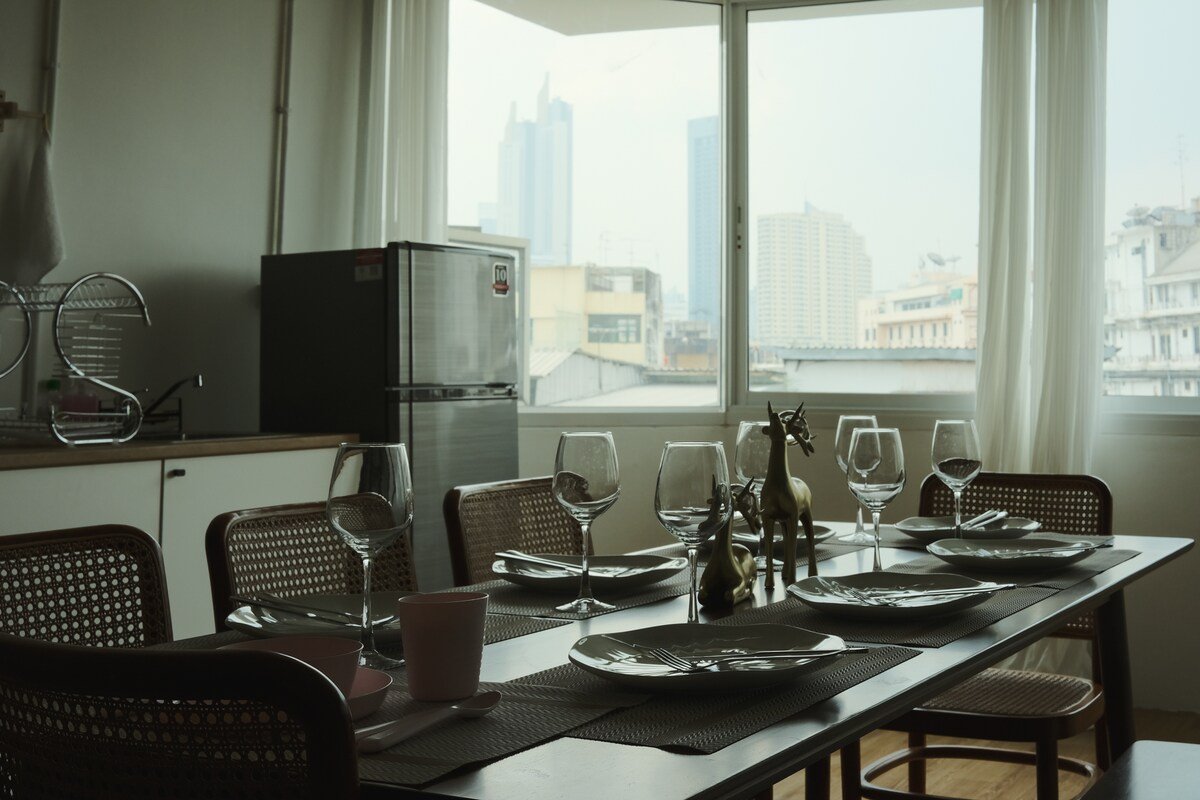 Roof Top 4BR Top Private Floor, CHINA TOWN gallery image 4