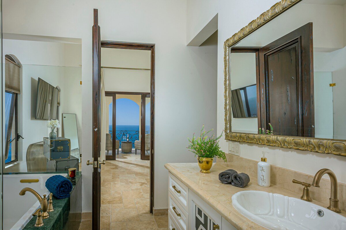 Luxurious Pedregal Villa Di Mare by Cabo Villas gallery image 3