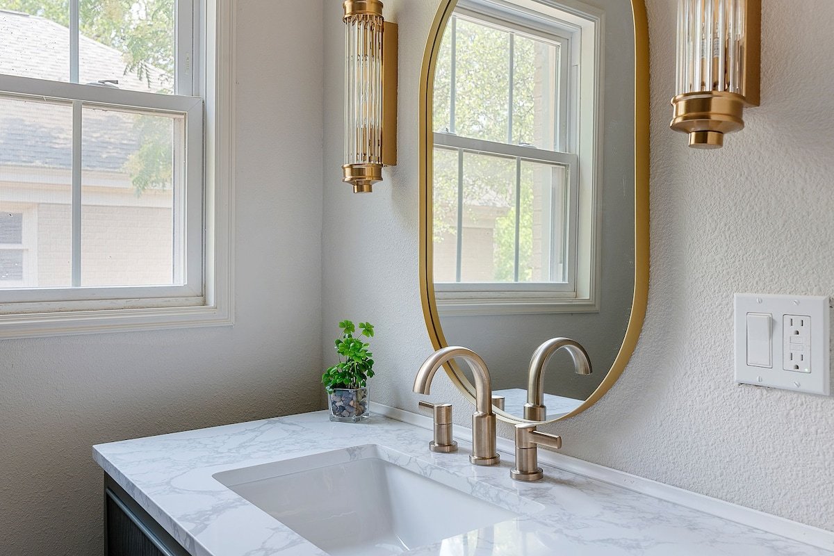 2x the Fun – Entire Home Lakewood Greenville Ave gallery image 5