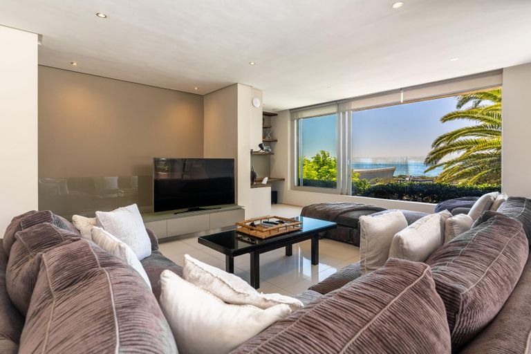 Green Point Grande - Luxury Family villa with pool