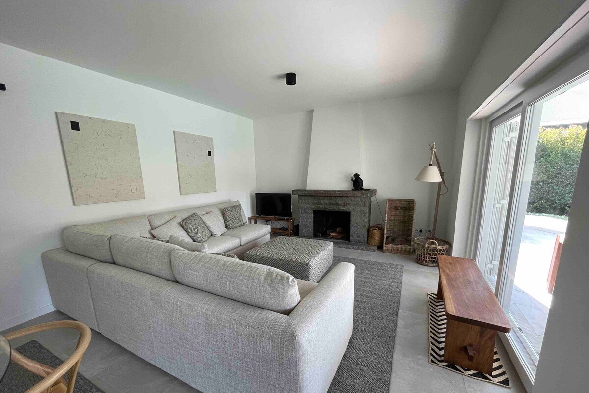 Casa da Santinha RelaxPool&Garden House-near Beach gallery image 4