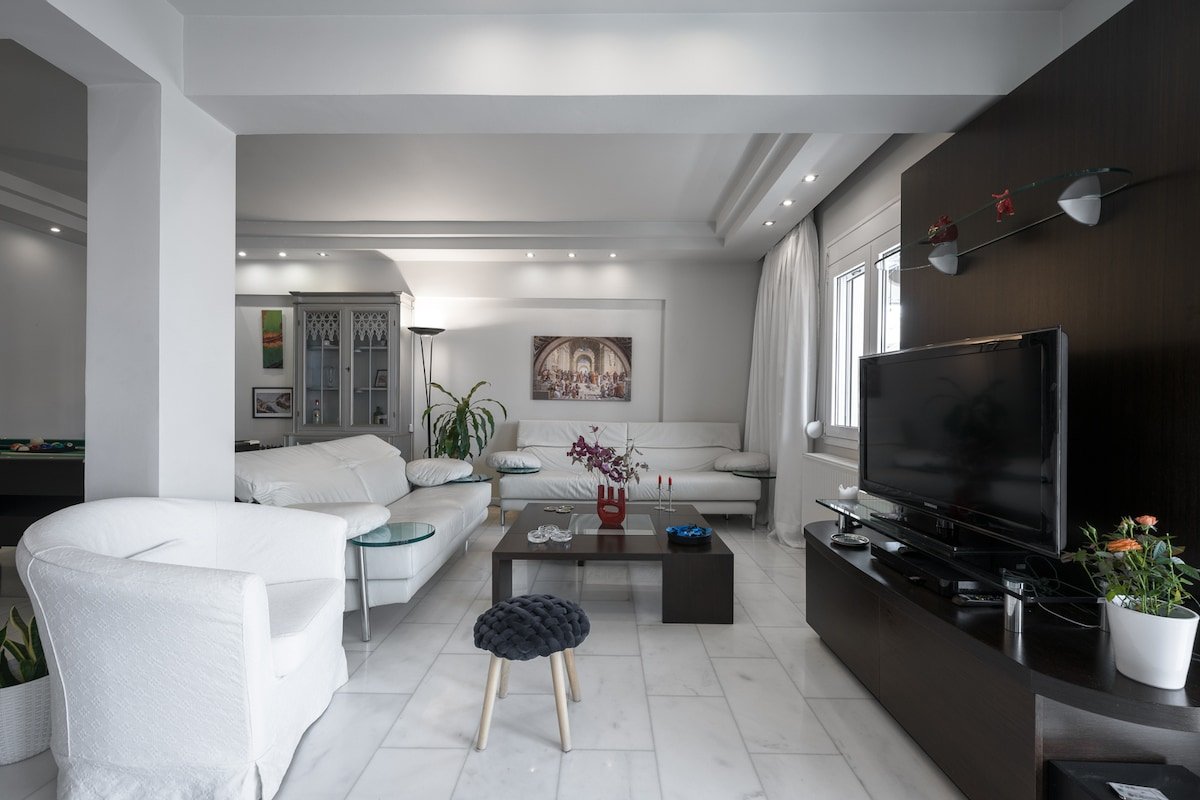 Horizon Apartment by Luxlikehome gallery image 5