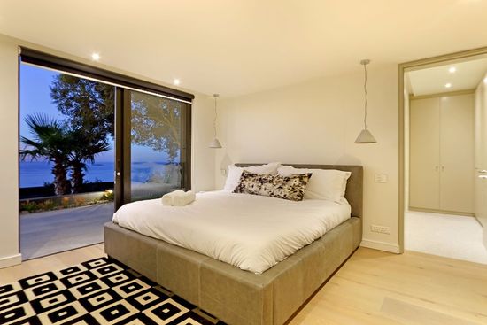 Photo 4 of Titan Villa accommodation in Bantry Bay, Cape Town with 5 bedrooms and 5 bathrooms