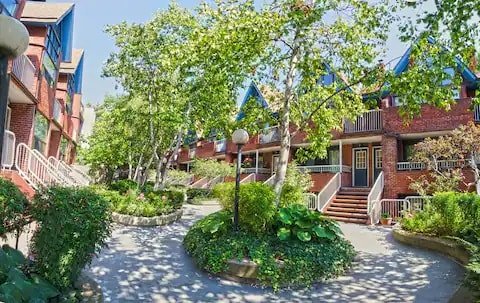 Urban Chalet in Private Complex with Parking gallery image 2