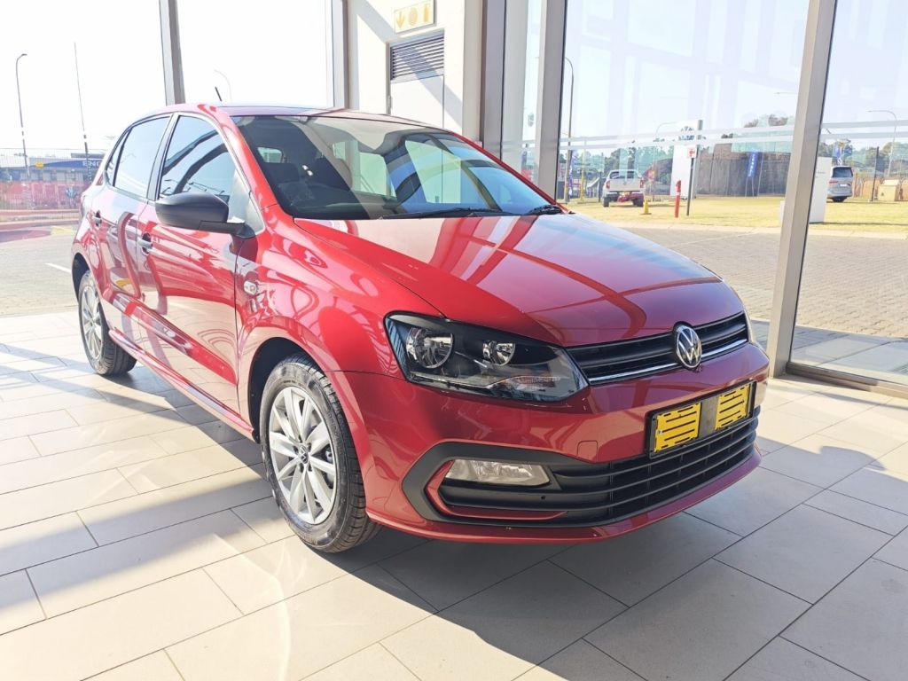 VOLKSWAGEN POLO VIVO 1.4 for Sale in South Africa