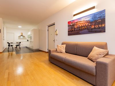 Premuda20 Milan elegant apartment by Hospity