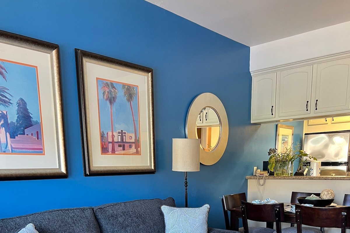 Beautiful Avalon Bay Views!! 2 Bedroom 2 Baths. gallery image 3