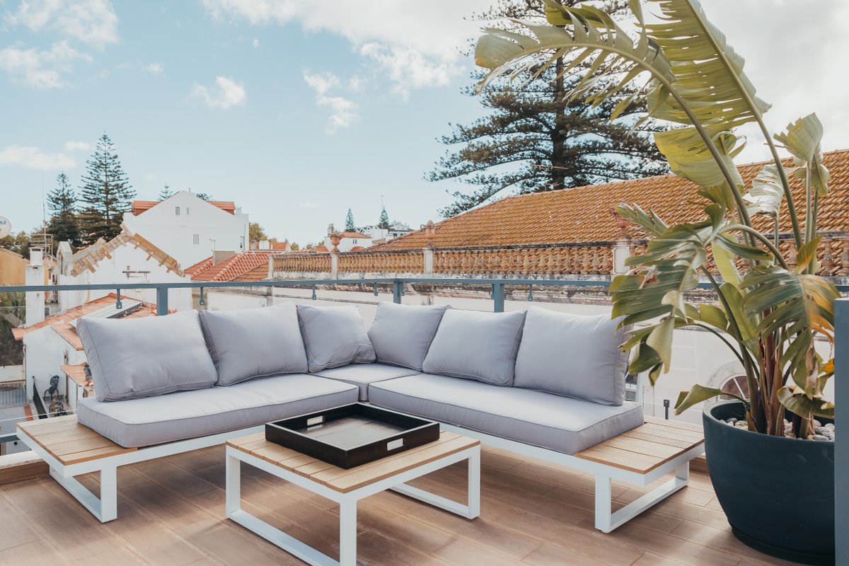 Beautiful Townhouse Roof Top Terrace & Sea View