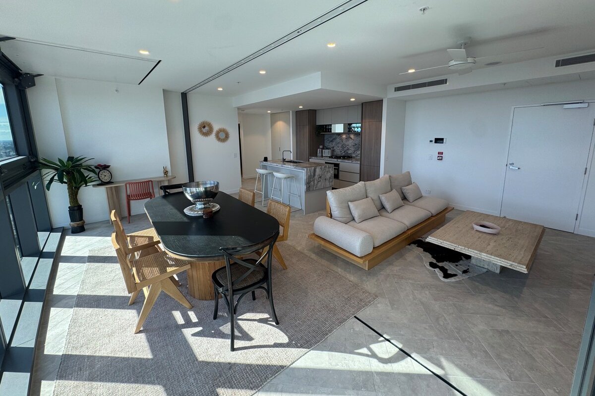 Dreamy Queens Wharf luxury pad w car park gallery image 3