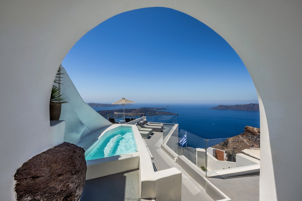 Luxury 3 bdr villa with heated plunge pool gallery image 3