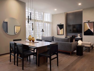 ROMA Exquisite 2BR/2BA Ste for Live/Work6pax