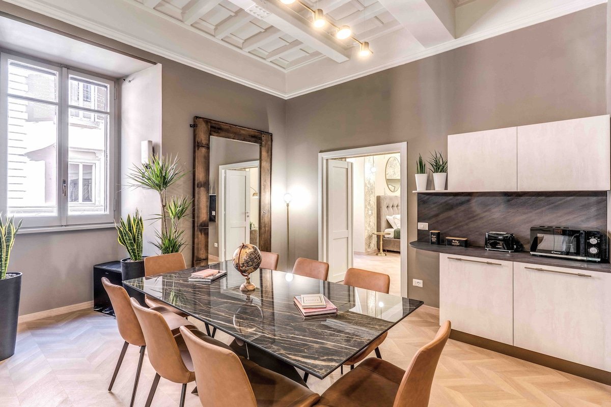 White Miracle Suite gallery image 4