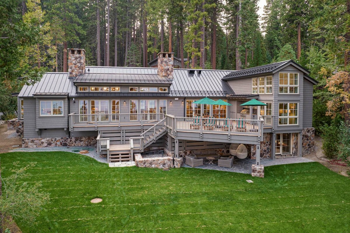 Inspiration Place Lakefront