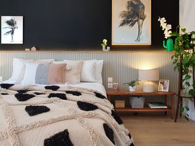 Artistic Apartment Next to The Acropolis II