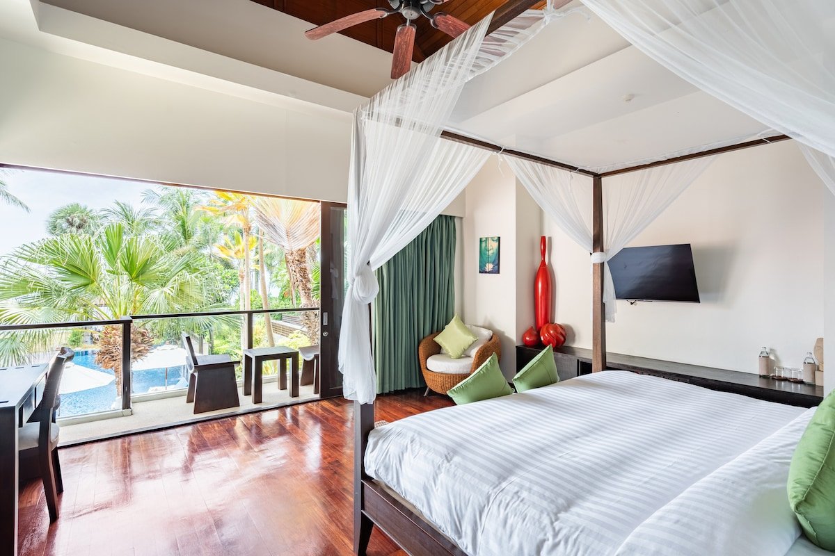 Villa Haineu: Beachfront, Private Chef, BBQ, Gym gallery image 3