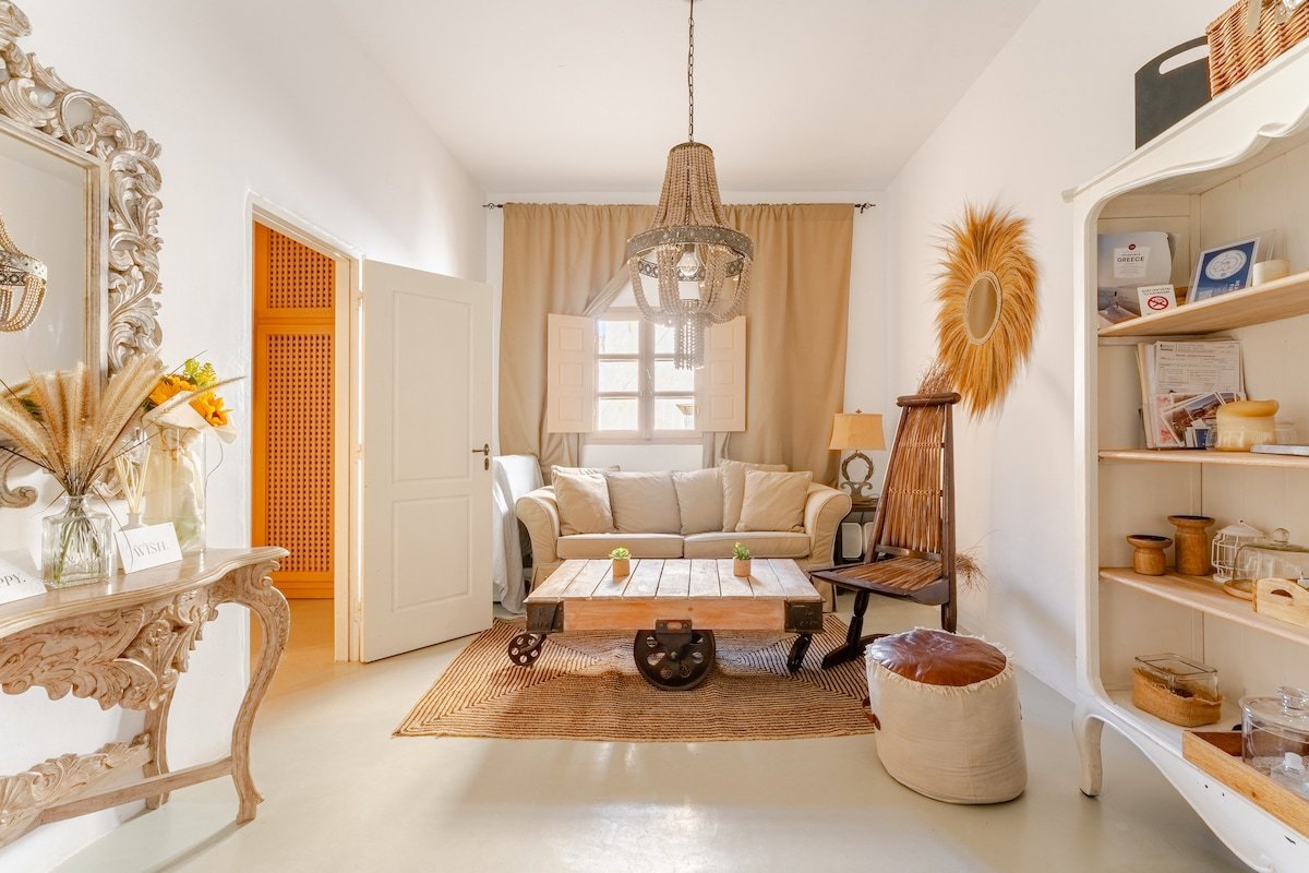 Rock Villas Complex | CastleView | 2 Jacuzzis gallery image 3