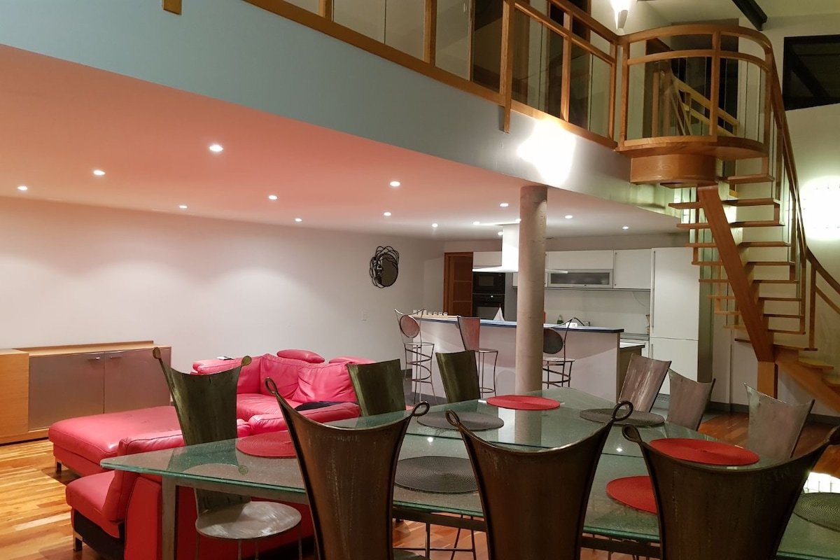 ESPRIT LOFT gallery image 2