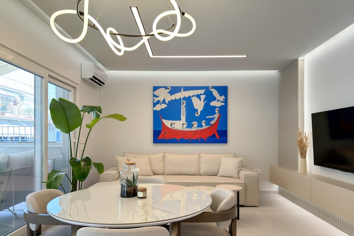 Luxurious Penthouse City Centre gallery image 3