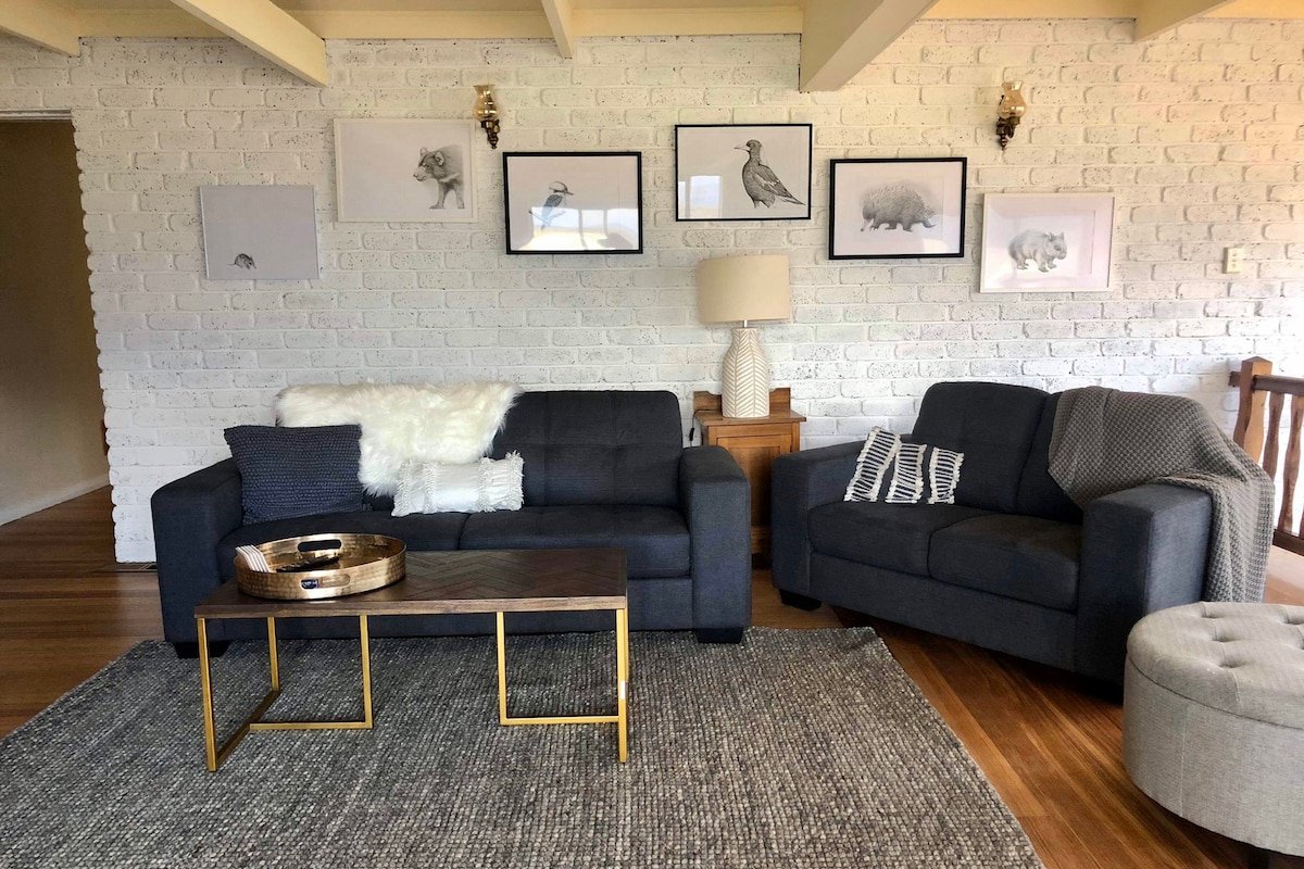 Alma Views, large 4 bed home gallery image 5