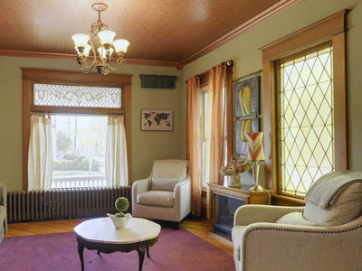 Retreat in Hastings: Two Homes, One Listing