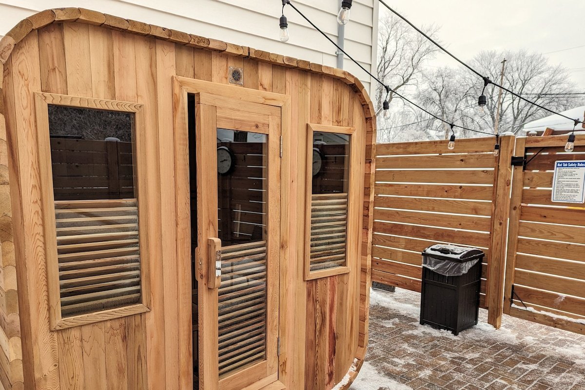 Casa Blanca: Stylish, Family Friendly, Outdoor Spa gallery image 4