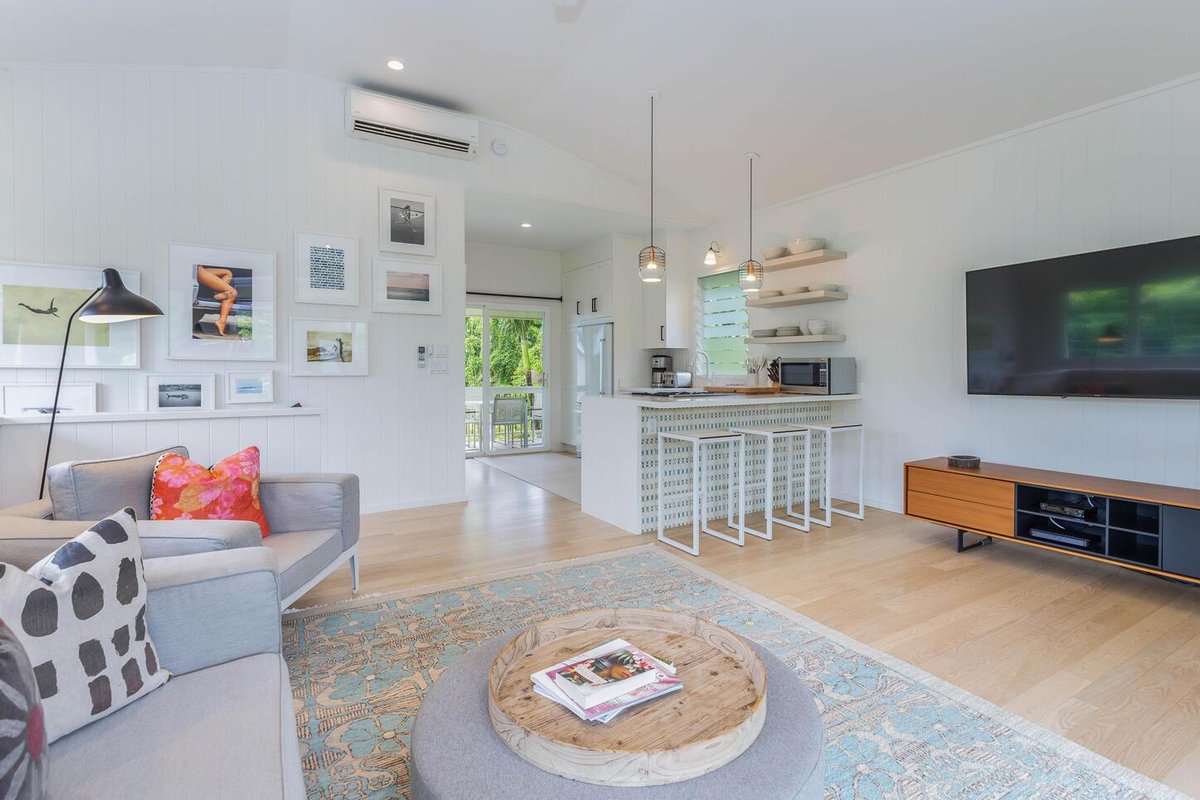 Pinetrees Hanalei Cottage with A/C