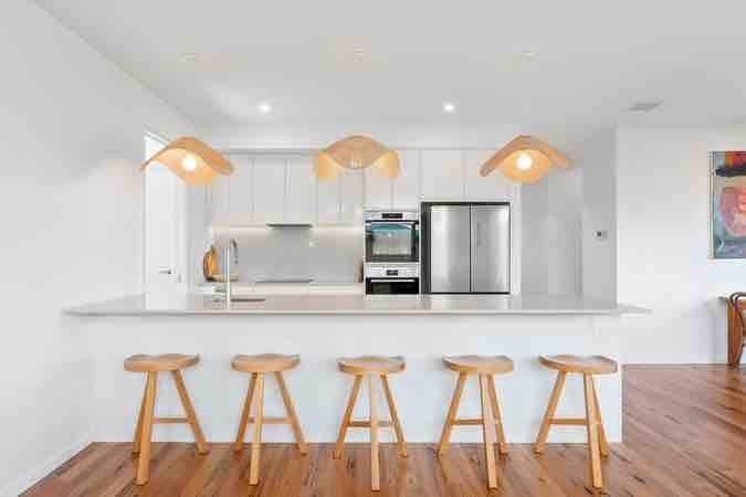 Narrows Rest- Beach over the road gallery image 5