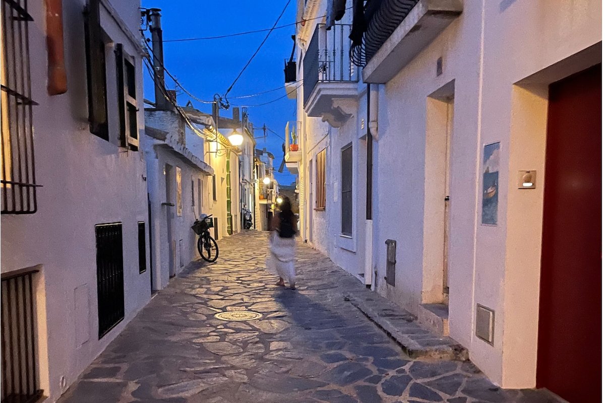 Heidi – Seafront Central Cadaqués by the Beach gallery image 4