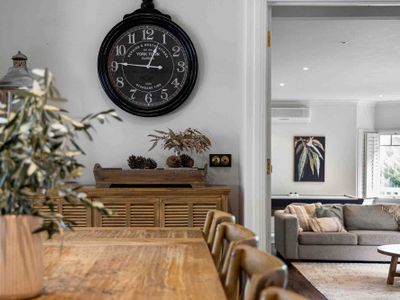 Kotor House. Walk to shops and beach!